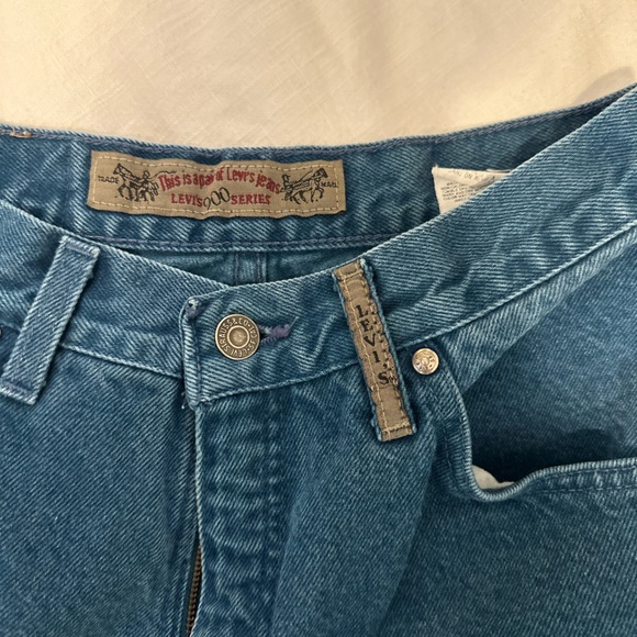 Vintage Levi’s Jeans - Picture 4 of 6